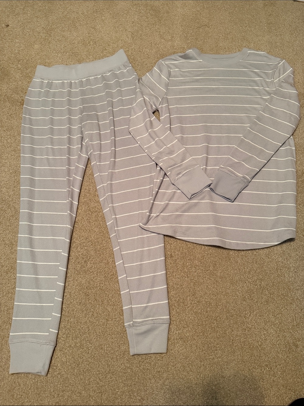 stars above Gray & White Striped Women’s Pajama Set